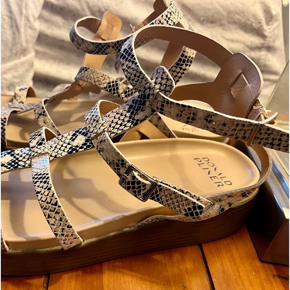NWOB Donald J Pliner snake print black & tan ankle wrap platform sandals!